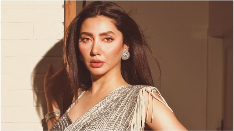 मलयालम सिनेमा में काम करने को बेताब पाक एक्ट्रेस माह‍िरा खान, बैन ने बि‍गाड़ी बात – AajTak