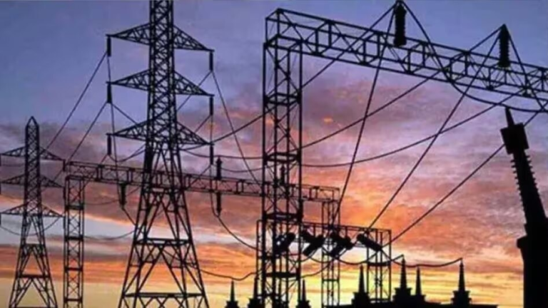 दिल्ली में महंगी होगी बिजली! 500 यूनिट से ज्यादा खर्च करने वालों की जेब पर पड़ेगा सीधा असर – AajTak