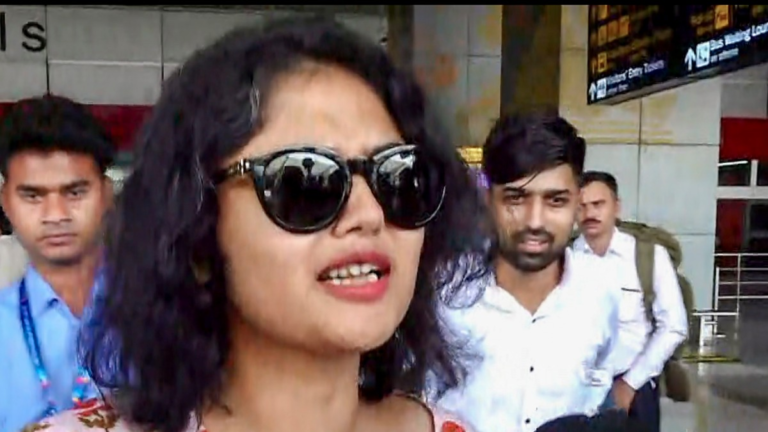 'सही समय आने पर बोलूंगी', ममता के साथ बगावत के सवाल पर सायोनी का जवाब – AajTak