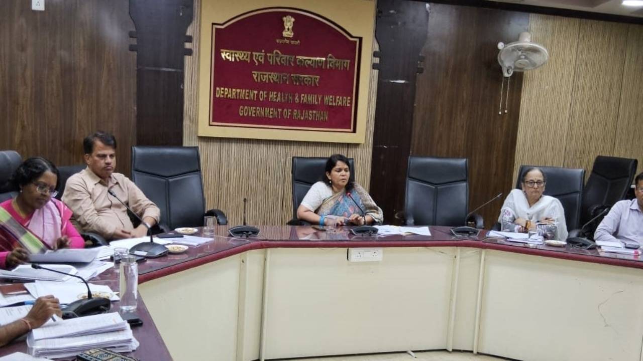 प्रमुख शासन सचिव चिकित्सा एवं स्वास्थ्य गायत्री राठौड़