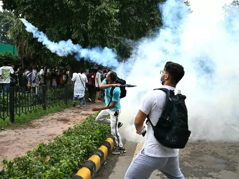 delhi-jantarManter-Voilence