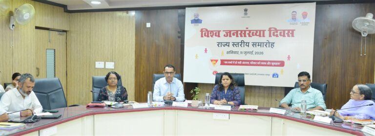 जनसंख्या नहीं ,मानव संसाधन बनाएं'- ias गायत्री राठौड़